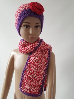 Gebreide meisjes peuter/kindermuts met sjaal