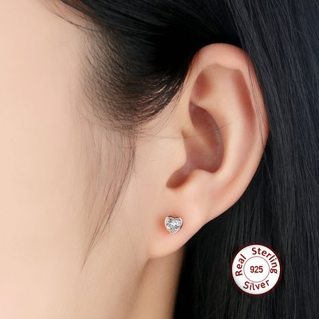 925 zilveren oorbellen/oorstekers hartjes 